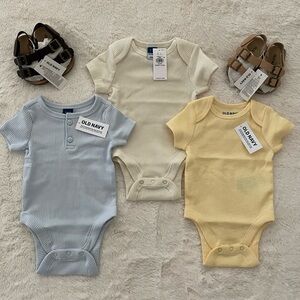 NWT Old Navy baby bundle 💙